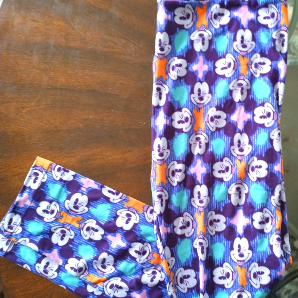 New LuLaRoe Disney One Size Leggings Mickey Mouse